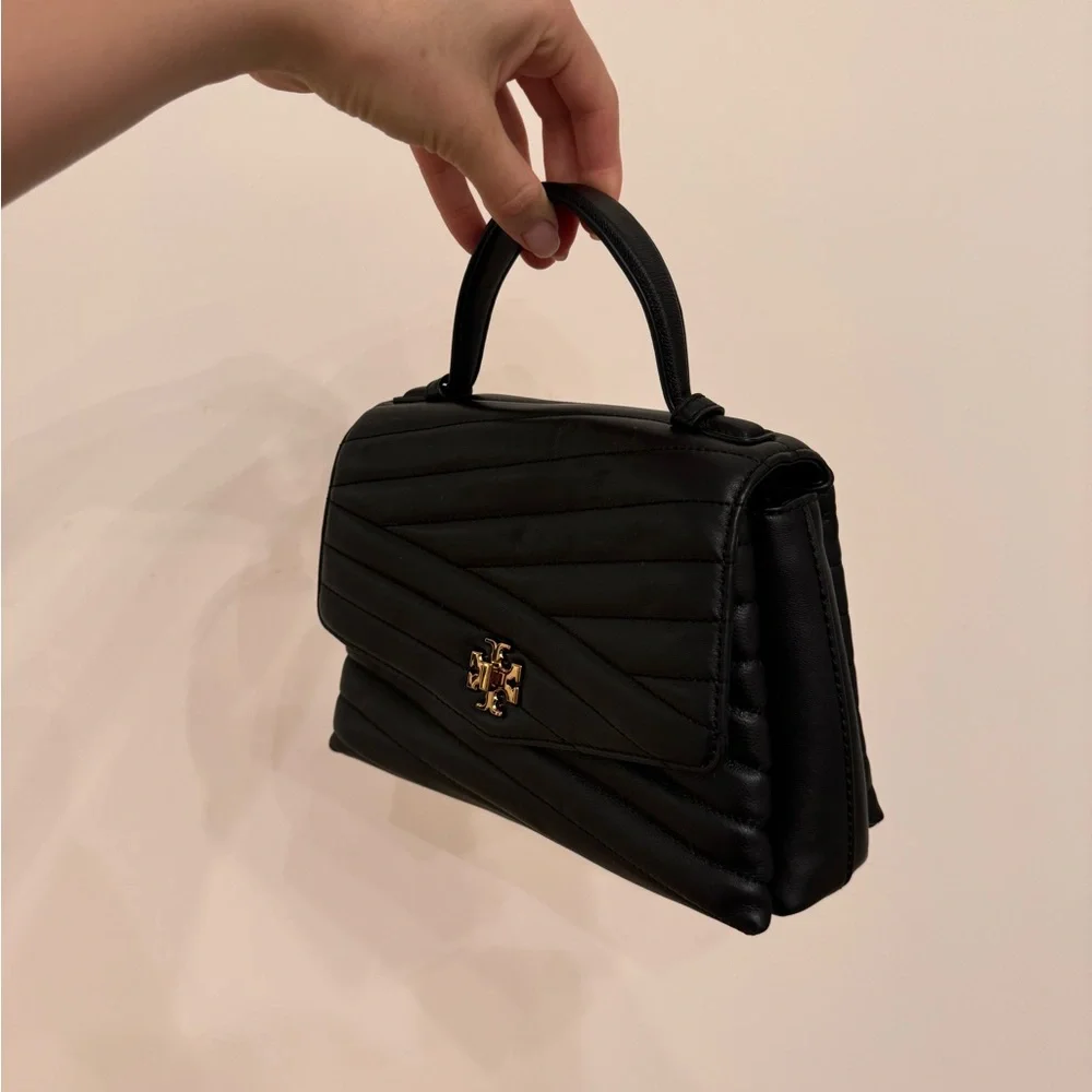 Tory Burch Black Quilted Leather Handbag - Picture 15 of 16